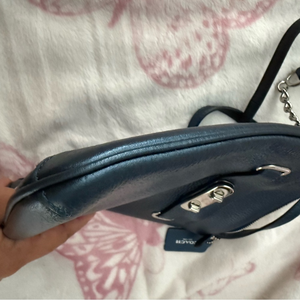 COACH Swingpack Metallic Blue Pebble Leather CrossBody Bag EUC - Picture 8 of 14